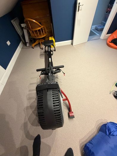 Folding rowing machine proform r600