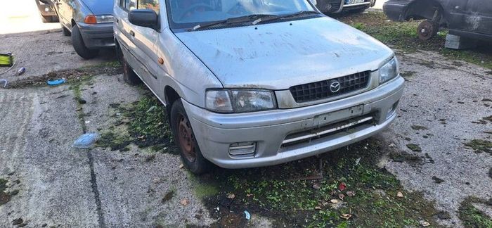 Mazda Demio
