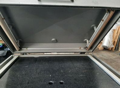 Vacuum packer