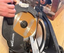 Evolution R210cms 210mm Electric Single-bevel Multi Material Compound Mitre Saw 220-240v