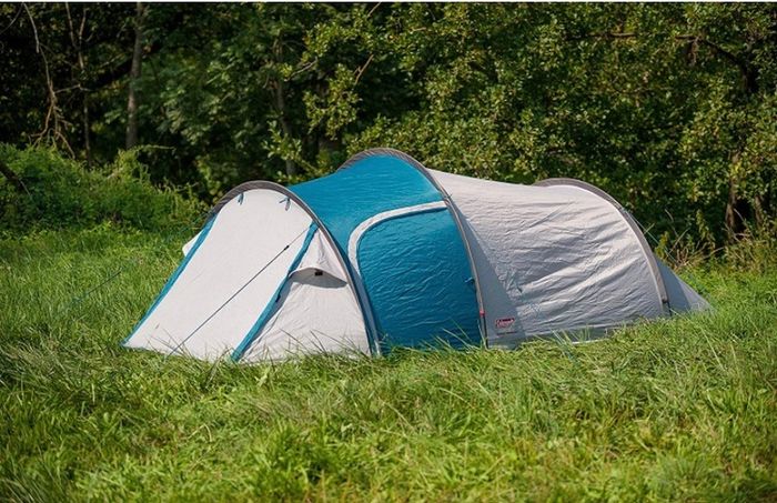 Waterproof Lightweight Camping Tent with Sewn-in Groundsheet (FREE POSTAGE)