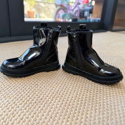 Patent black River Island girls boots