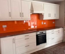 Kitchen & Pantry (Appliances included)