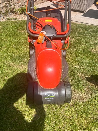 flymo venturer 320