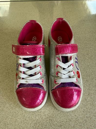 heelys
