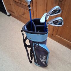 Golf clubs. Junior Set Of Left Handed MacGregor Golf Clubs For 9 To 12 Year Old. Collect In Dublin Or Receive Via Post.
