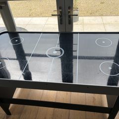 air hockey table