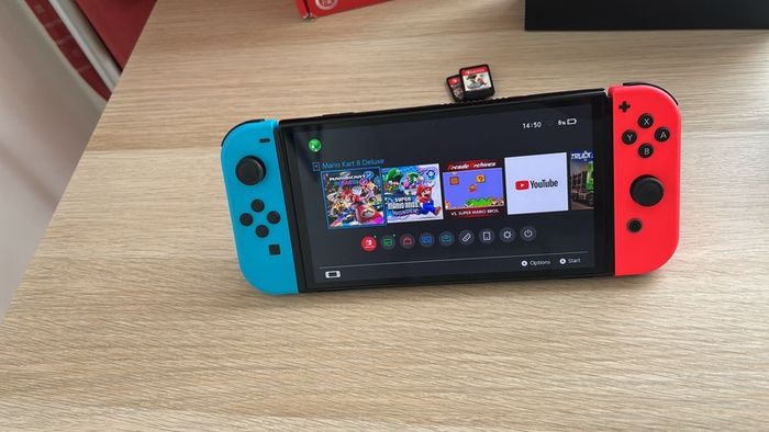 Nintendo Switch OLED (Neon Blue/Red) + Mario Kart 8 Deluxe + Super Mario Bros. W