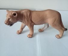 New Schleich Female Lion