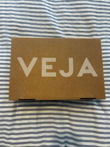 Veja white runners