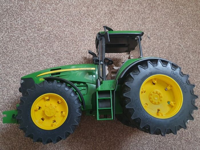 Bruder John Deere tractor