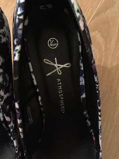 Atmosphere Floral Heels Size 40/41/7
