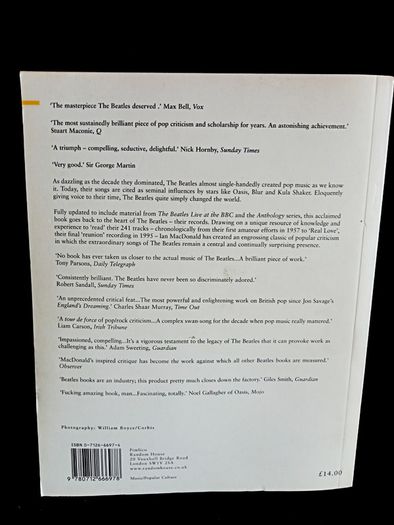 Revolution In The Head: The Beatles Records and the Sixties by Ian MacDonald - Paperback