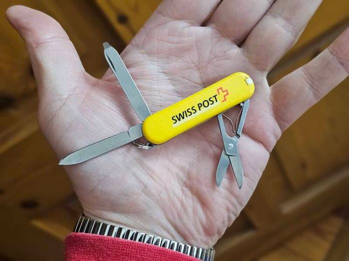 Victorinox Classic Sd 58mm Swiss Army Knife Swiss Post Issued Collectable