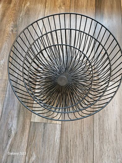 Wire storage baskets