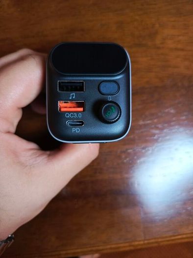 Bluetooth FM transmitter