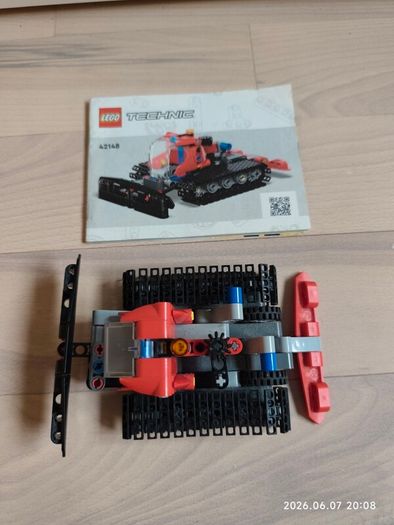 Retired Lego set 42148