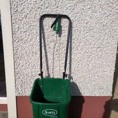 Grass seeder