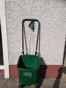 Grass seeder