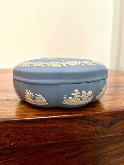 Vintage Wedgewood Trinket Box