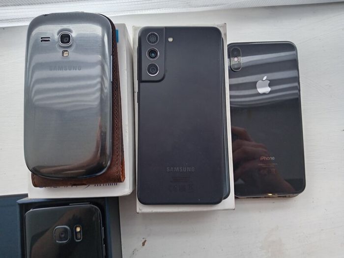 Samsung and apple bundle