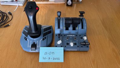 THRUSTMASTER TCA Captain Pack X Airbus Edition Joystick & Throttle