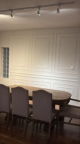 dinning table and chairs