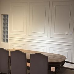 dinning table and chairs