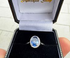 Platinum sapphire & dimond cluster ring