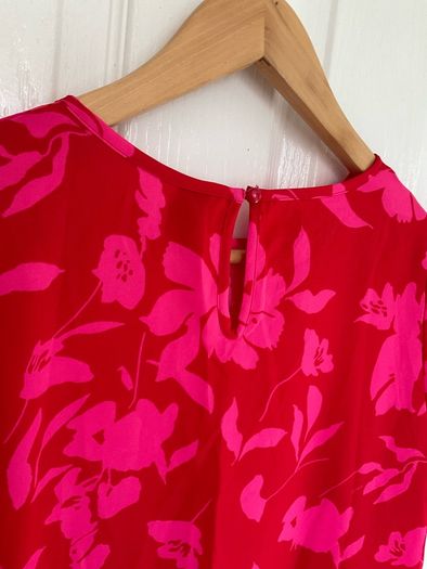 New Emery Rose red and pink floral summer dress size large