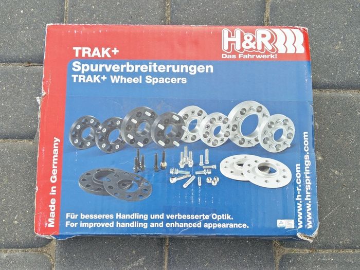 H&R Wheel Spacers 60mm (30mm per side) 5x120 Opel Chevrolet Saab 9-5