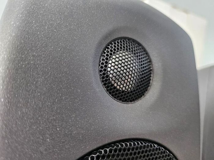 Genelec 8010 AP 6 Speakers Pair