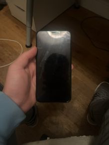 iPhone 11 Pro Max / not turning on