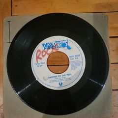 Dire Straits Twisting By The Pool 7 inch Vinyl 1983 Vertigo