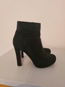 Redz Ankle boots