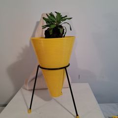 Atomic Flower Pot Stand