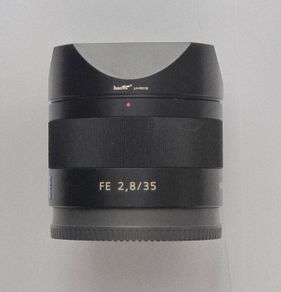Sony FE 35mm f/2.8 ZA