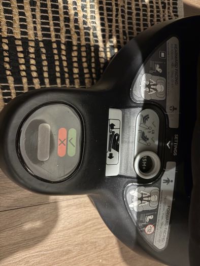 Joie i-Spin 360 carseat