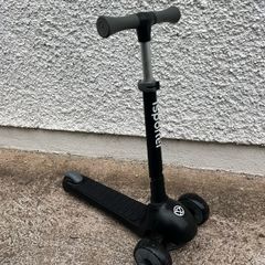 Kid scooter with LED wheels