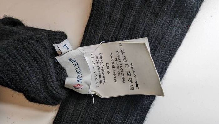 Moncler Long Wool Gloves