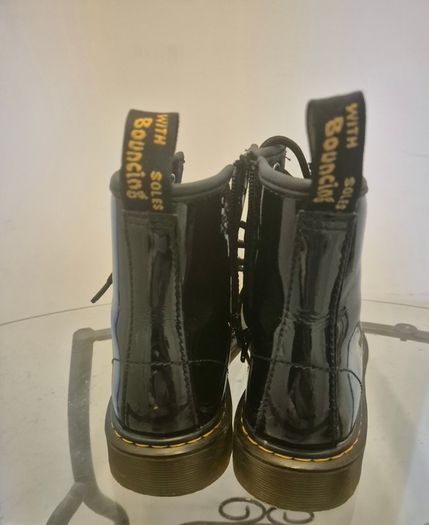dr martens (docs) black patent