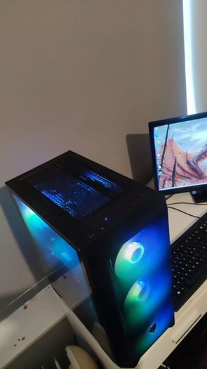 Gamer PC set Dragon Slayer Intel i5 10500 Core (10th gen) With GTX 1070 8 GB and 27 inch LG monitor