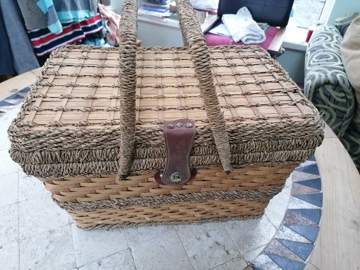 Vintage picnic basket