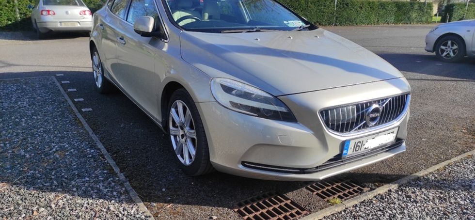 2016 Volvo V40