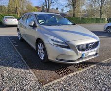 2016 Volvo V40
