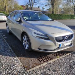 2016 Volvo V40