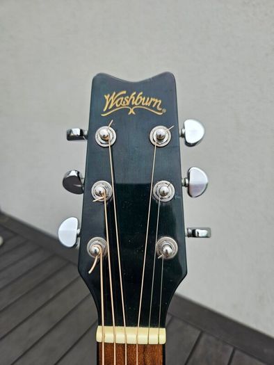 WASHBURN D10 CE Semi-Acoustic Guitar