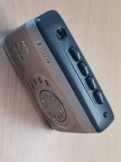 AIWA HS-GS282 Walkman Cassette Player