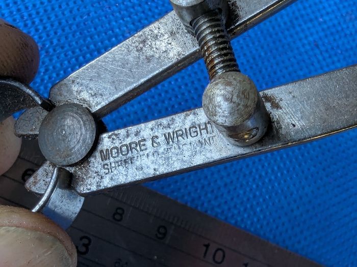 Inside Calipers By M&W