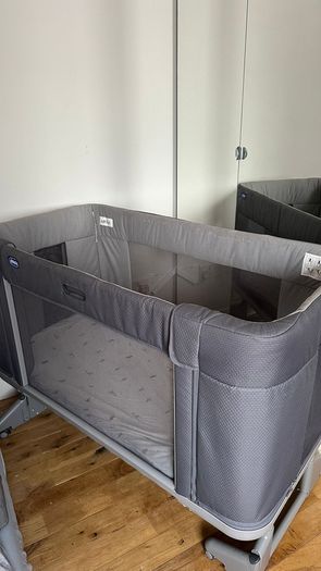 Chicco Next2Me Forever Bedside Crib & Cot